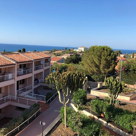 Ferienwohnung La Dimora Delle Begonie Cefalù Exterior foto
