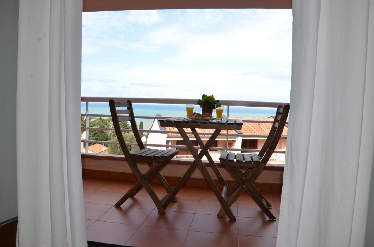 Ferienwohnung La Dimora Delle Begonie Cefalù Exterior foto