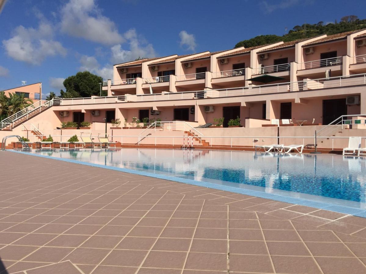 Ferienwohnung La Dimora Delle Begonie Cefalù Exterior foto