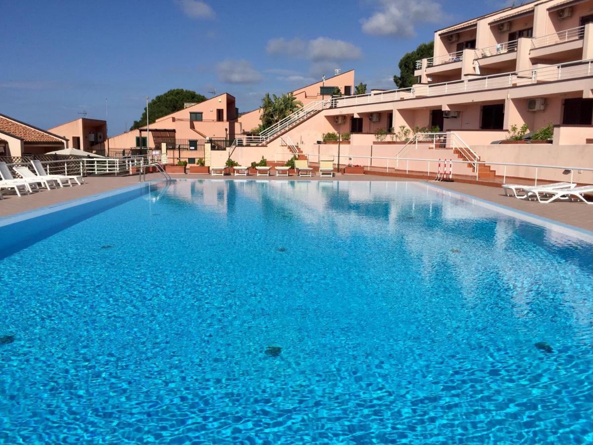 Ferienwohnung La Dimora Delle Begonie Cefalù Exterior foto